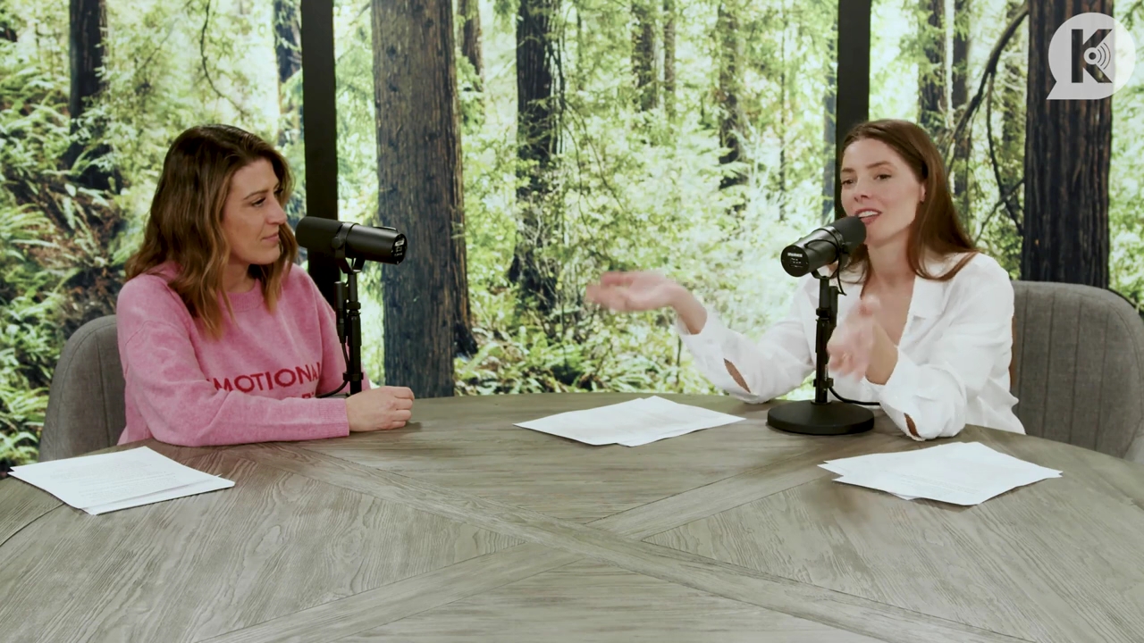 Ashley-Greene-dot-nl_TheTwilightEffect-Episode1TwilightRewatch-Part1of31373.jpg Ashley-Greene-dot-nl_TheTwilightEffect-Episode1TwilightRewatch-Part1of31373.jpg