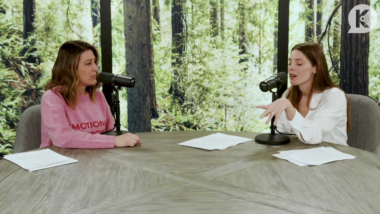 Ashley-Greene-dot-nl_TheTwilightEffect-Episode1TwilightRewatch-Part1of31616.jpg Ashley-Greene-dot-nl_TheTwilightEffect-Episode1TwilightRewatch-Part1of31616.jpg