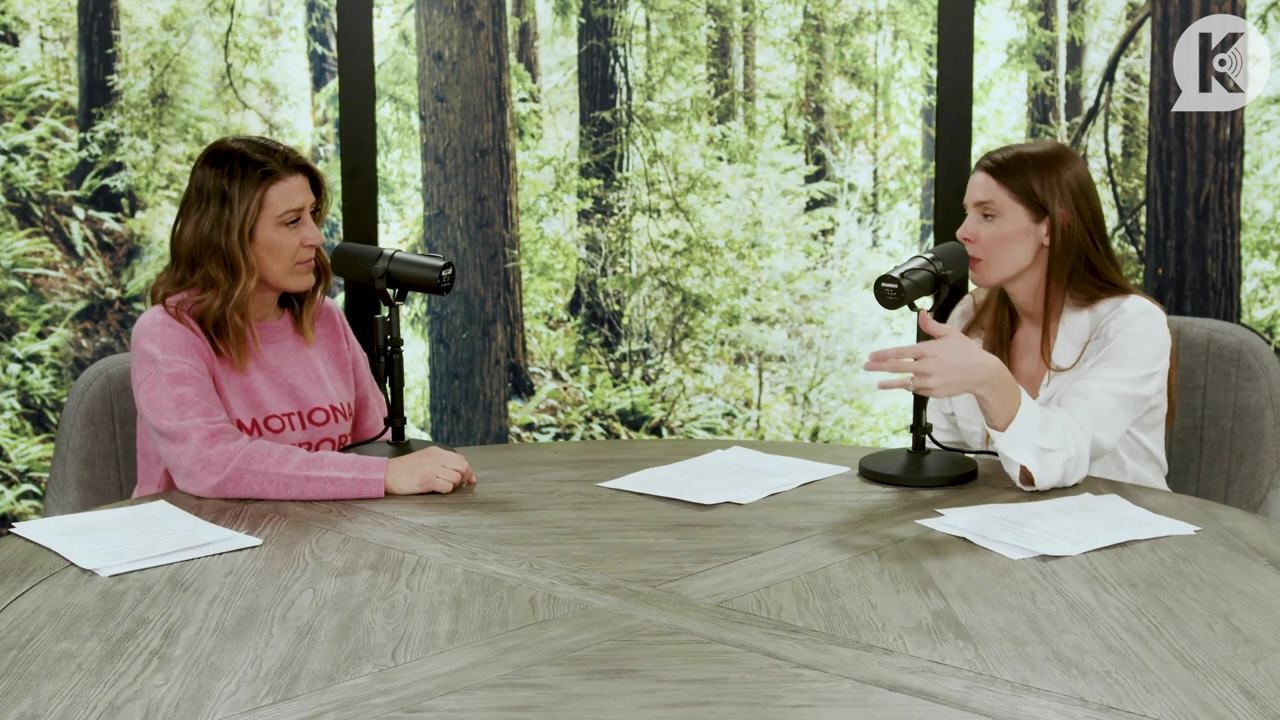 Ashley-Greene-dot-nl_TheTwilightEffect-Episode1TwilightRewatch-Part1of31621.jpg Ashley-Greene-dot-nl_TheTwilightEffect-Episode1TwilightRewatch-Part1of31621.jpg