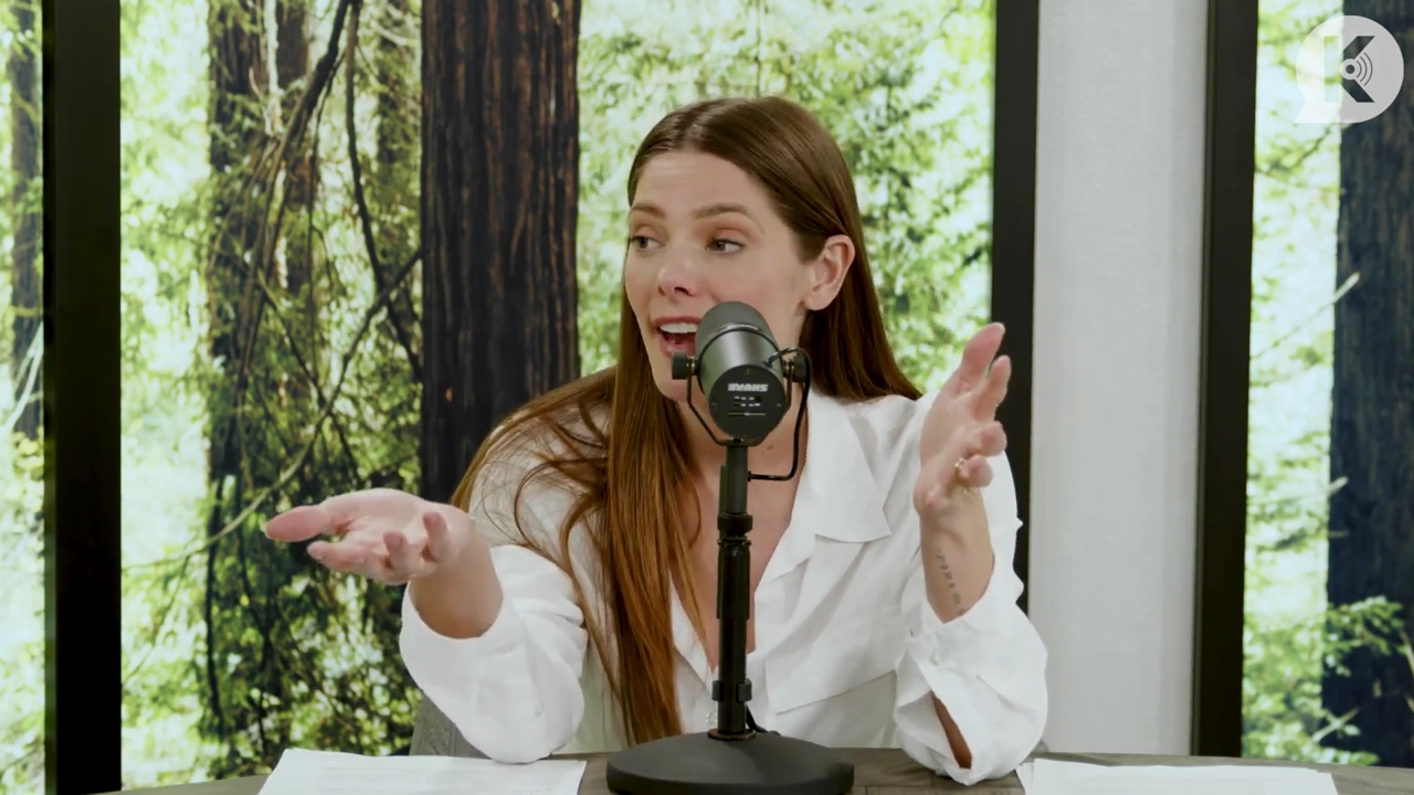 Ashley-Greene-dot-nl_TheTwilightEffect-Episode1TwilightRewatch-Part1of31785.jpg Ashley-Greene-dot-nl_TheTwilightEffect-Episode1TwilightRewatch-Part1of31785.jpg