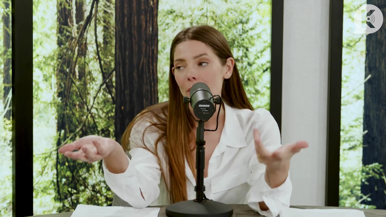 Ashley-Greene-dot-nl_TheTwilightEffect-Episode1TwilightRewatch-Part1of31788.jpg Ashley-Greene-dot-nl_TheTwilightEffect-Episode1TwilightRewatch-Part1of31788.jpg