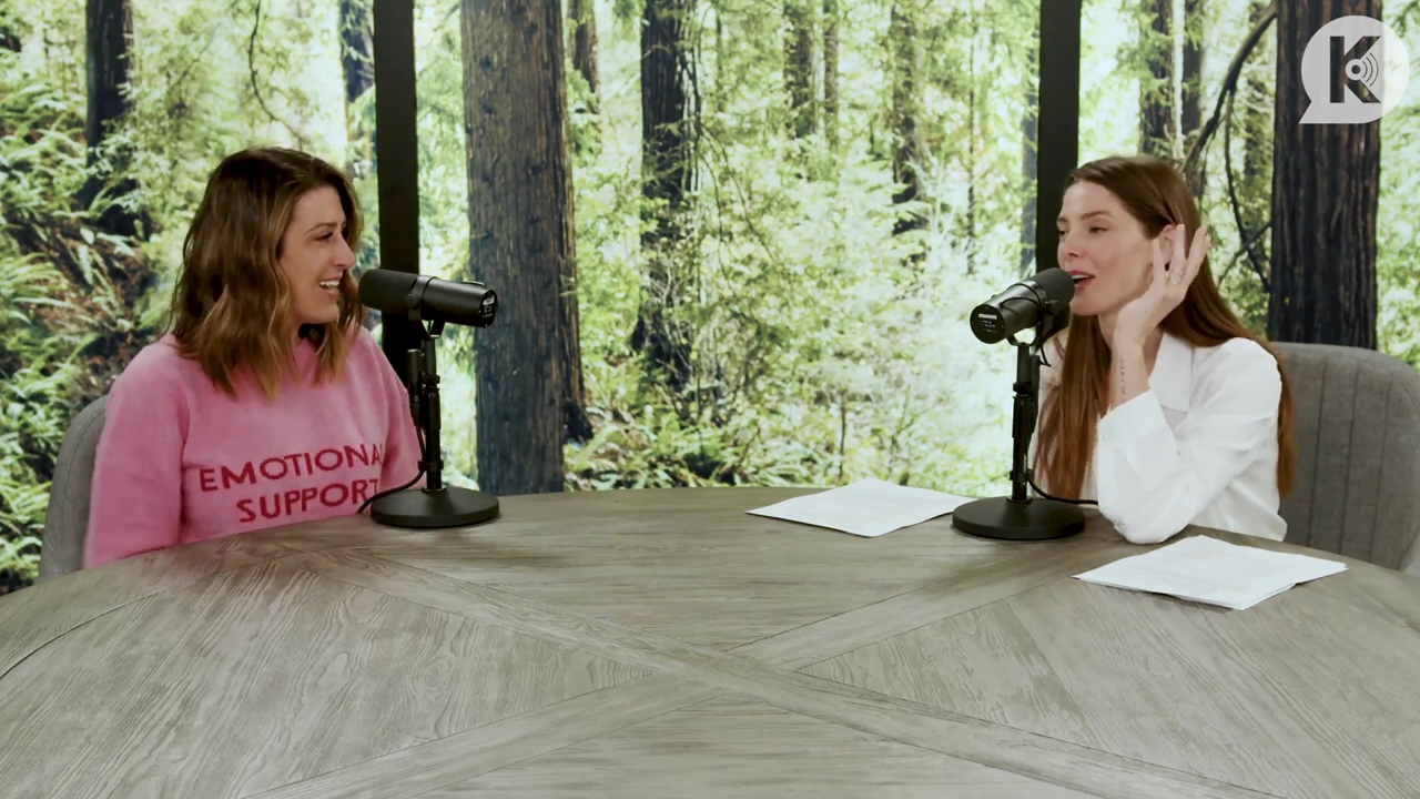 Ashley-Greene-dot-nl_TheTwilightEffect-Episode1TwilightRewatch-Part1of31915.jpg Ashley-Greene-dot-nl_TheTwilightEffect-Episode1TwilightRewatch-Part1of31915.jpg