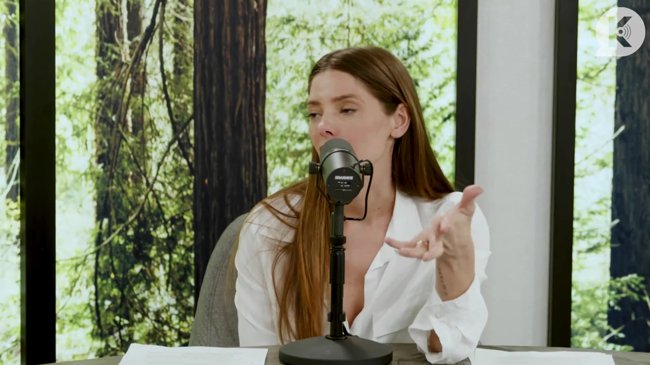 Ashley-Greene-dot-nl_TheTwilightEffect-Episode1TwilightRewatch-Part1of31931.jpg Ashley-Greene-dot-nl_TheTwilightEffect-Episode1TwilightRewatch-Part1of31931.jpg