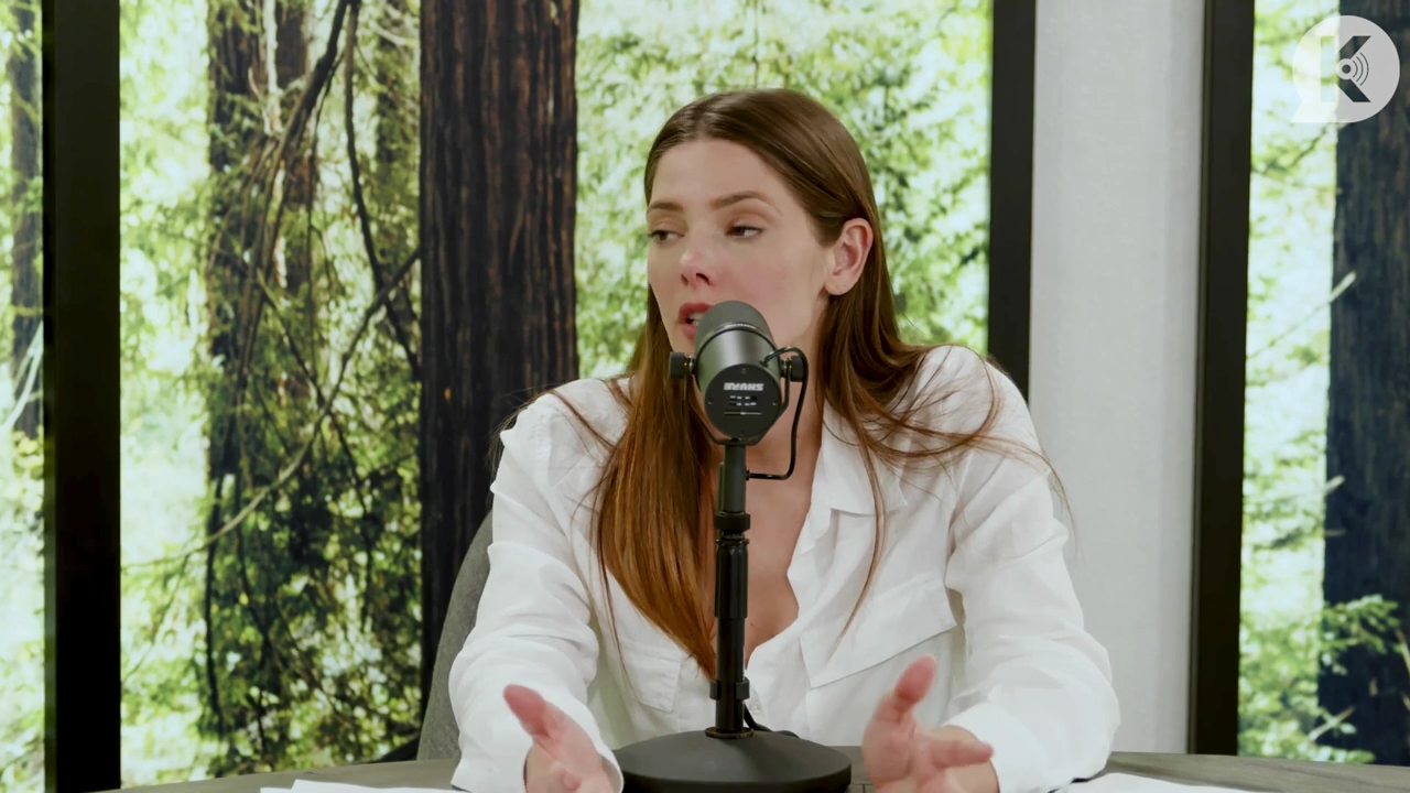 Ashley-Greene-dot-nl_TheTwilightEffect-Episode1TwilightRewatch-Part1of31957.jpg Ashley-Greene-dot-nl_TheTwilightEffect-Episode1TwilightRewatch-Part1of31957.jpg