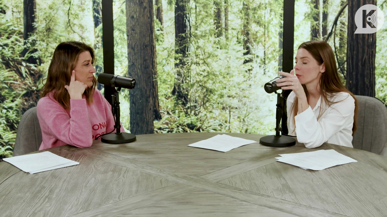 Ashley-Greene-dot-nl_TheTwilightEffect-Episode1TwilightRewatch-Part1of31990.jpg Ashley-Greene-dot-nl_TheTwilightEffect-Episode1TwilightRewatch-Part1of31990.jpg