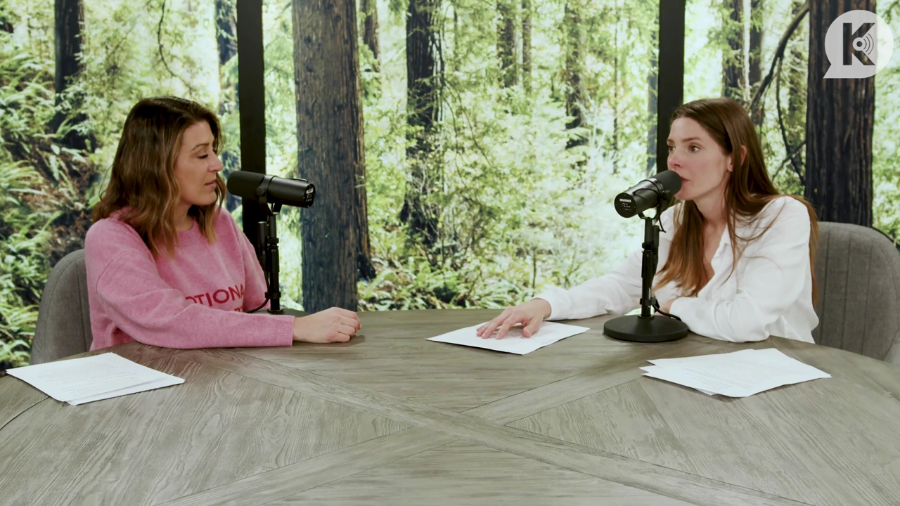 Ashley-Greene-dot-nl_TheTwilightEffect-Episode1TwilightRewatch-Part1of32050.jpg Ashley-Greene-dot-nl_TheTwilightEffect-Episode1TwilightRewatch-Part1of32050.jpg