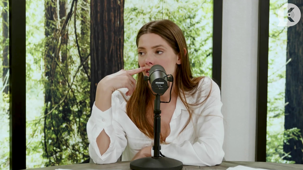 Ashley-Greene-dot-nl_TheTwilightEffect-Episode1TwilightRewatch-Part1of32087.jpg Ashley-Greene-dot-nl_TheTwilightEffect-Episode1TwilightRewatch-Part1of32087.jpg