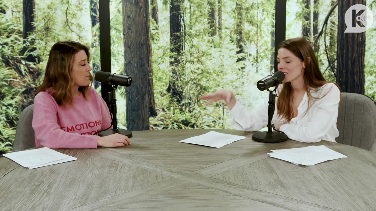 Ashley-Greene-dot-nl_TheTwilightEffect-Episode1TwilightRewatch-Part1of32103.jpg Ashley-Greene-dot-nl_TheTwilightEffect-Episode1TwilightRewatch-Part1of32103.jpg