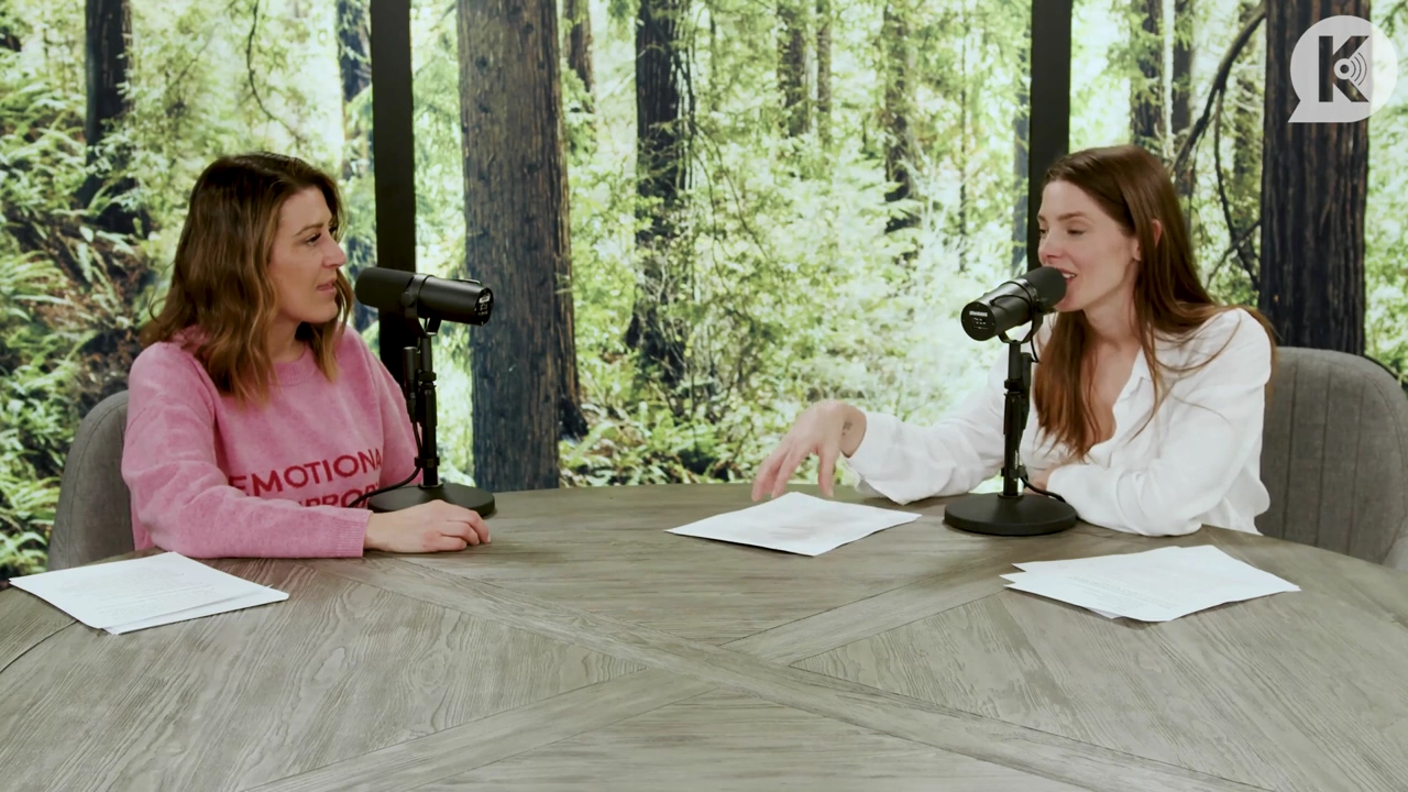 Ashley-Greene-dot-nl_TheTwilightEffect-Episode1TwilightRewatch-Part1of32105.jpg Ashley-Greene-dot-nl_TheTwilightEffect-Episode1TwilightRewatch-Part1of32105.jpg