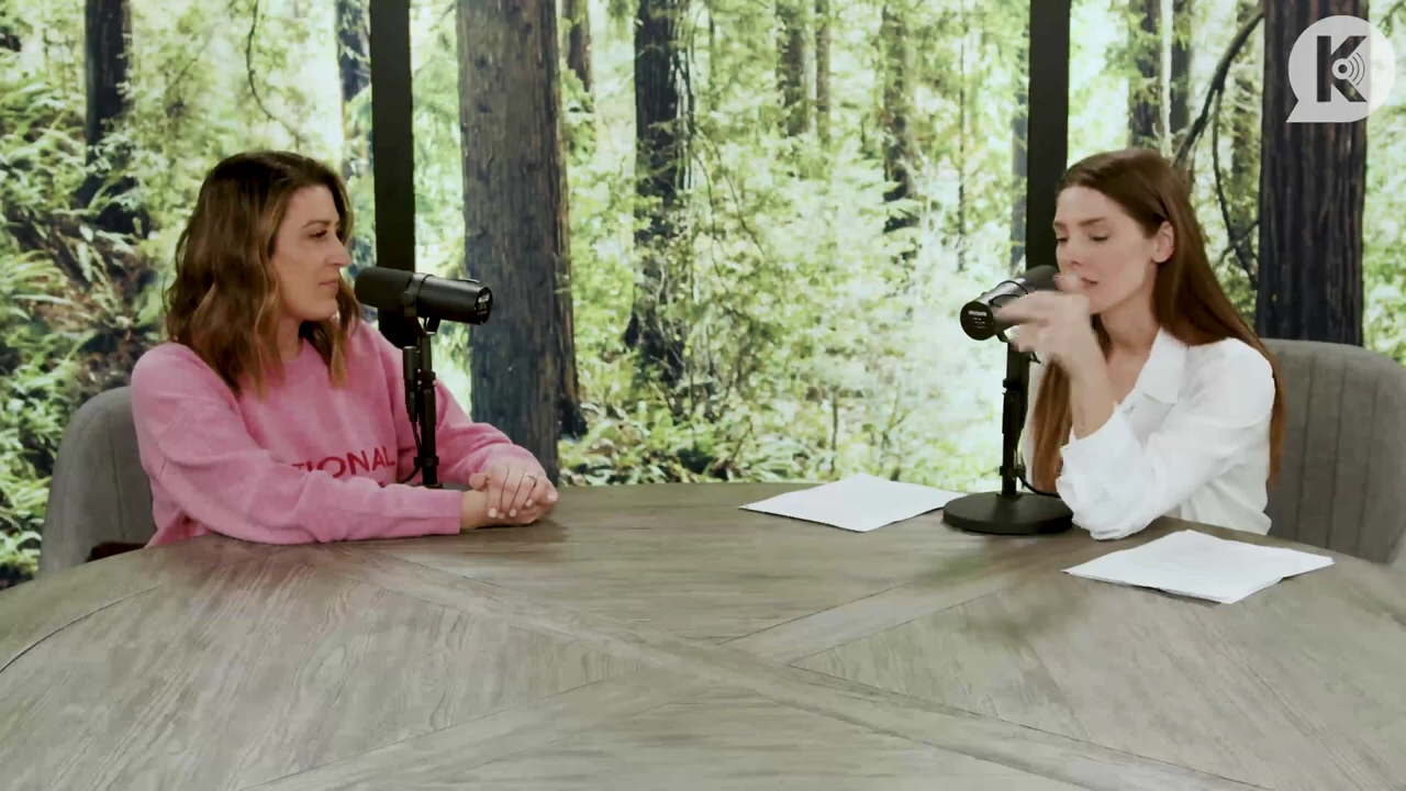 Ashley-Greene-dot-nl_TheTwilightEffect-Episode1TwilightRewatch-Part1of32144.jpg Ashley-Greene-dot-nl_TheTwilightEffect-Episode1TwilightRewatch-Part1of32144.jpg