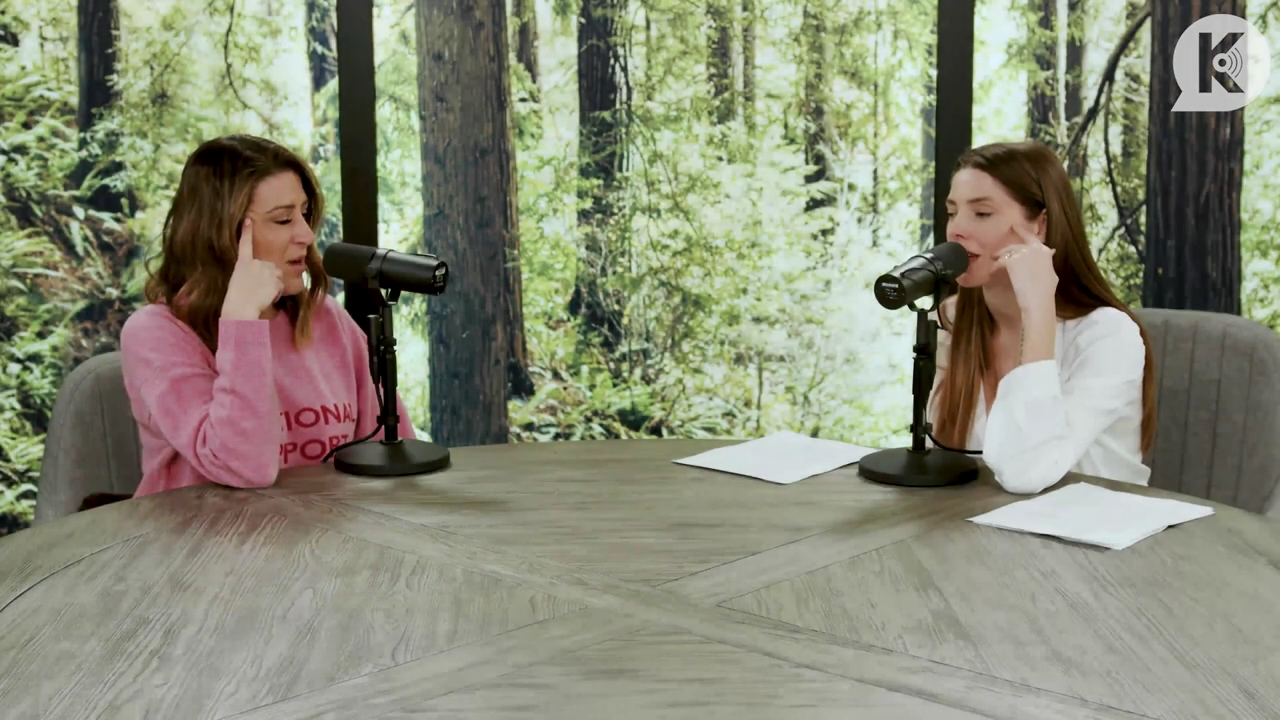 Ashley-Greene-dot-nl_TheTwilightEffect-Episode1TwilightRewatch-Part1of32196.jpg Ashley-Greene-dot-nl_TheTwilightEffect-Episode1TwilightRewatch-Part1of32196.jpg