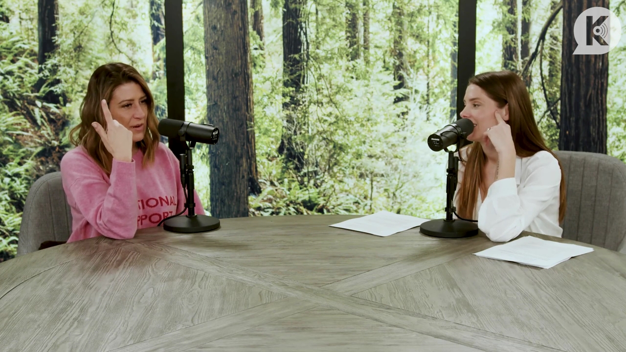 Ashley-Greene-dot-nl_TheTwilightEffect-Episode1TwilightRewatch-Part1of32224.jpg Ashley-Greene-dot-nl_TheTwilightEffect-Episode1TwilightRewatch-Part1of32224.jpg