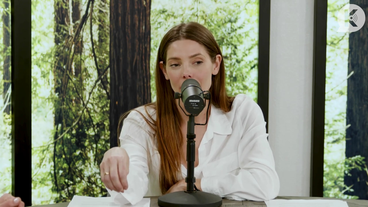 Ashley-Greene-dot-nl_TheTwilightEffect-Episode1TwilightRewatch-Part1of32282.jpg Ashley-Greene-dot-nl_TheTwilightEffect-Episode1TwilightRewatch-Part1of32282.jpg