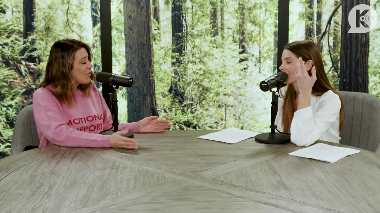 Ashley-Greene-dot-nl_TheTwilightEffect-Episode1TwilightRewatch-Part1of32310.jpg Ashley-Greene-dot-nl_TheTwilightEffect-Episode1TwilightRewatch-Part1of32310.jpg