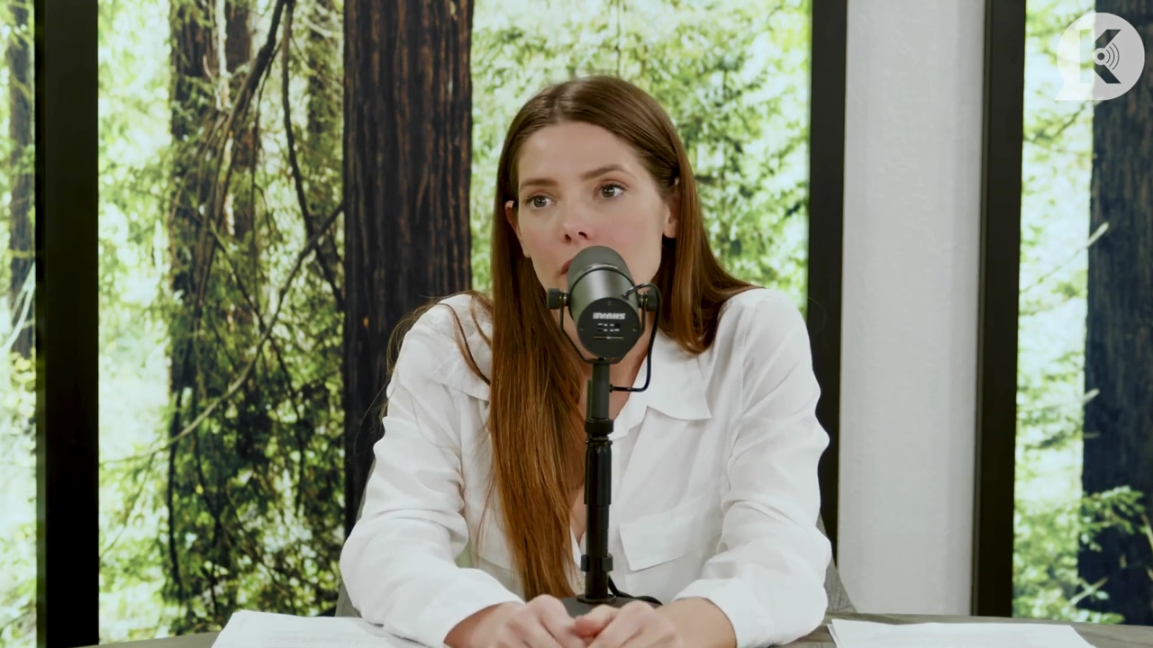 Ashley-Greene-dot-nl_TheTwilightEffect-Episode1TwilightRewatch-Part1of32321.jpg Ashley-Greene-dot-nl_TheTwilightEffect-Episode1TwilightRewatch-Part1of32321.jpg