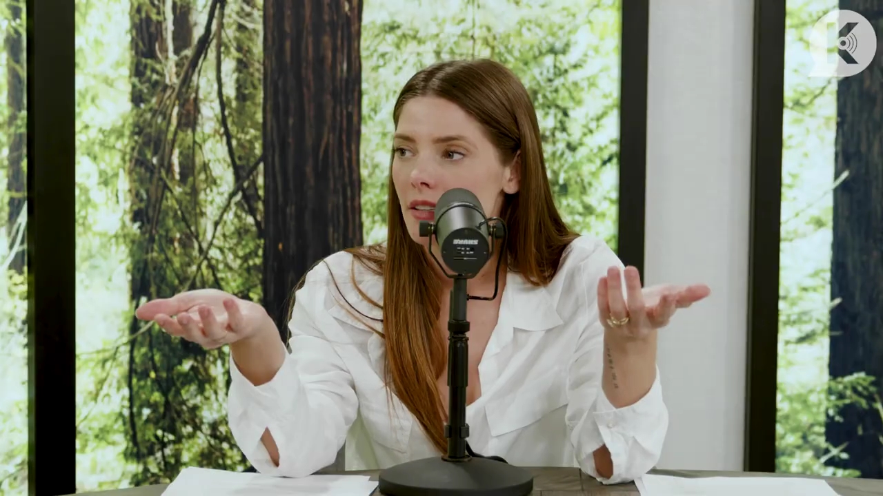 Ashley-Greene-dot-nl_TheTwilightEffect-Episode1TwilightRewatch-Part1of32372.jpg Ashley-Greene-dot-nl_TheTwilightEffect-Episode1TwilightRewatch-Part1of32372.jpg