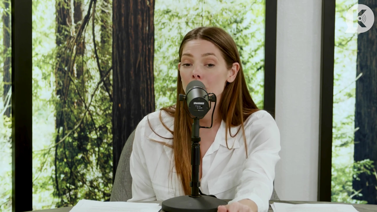 Ashley-Greene-dot-nl_TheTwilightEffect-Episode1TwilightRewatch-Part1of32383.jpg Ashley-Greene-dot-nl_TheTwilightEffect-Episode1TwilightRewatch-Part1of32383.jpg