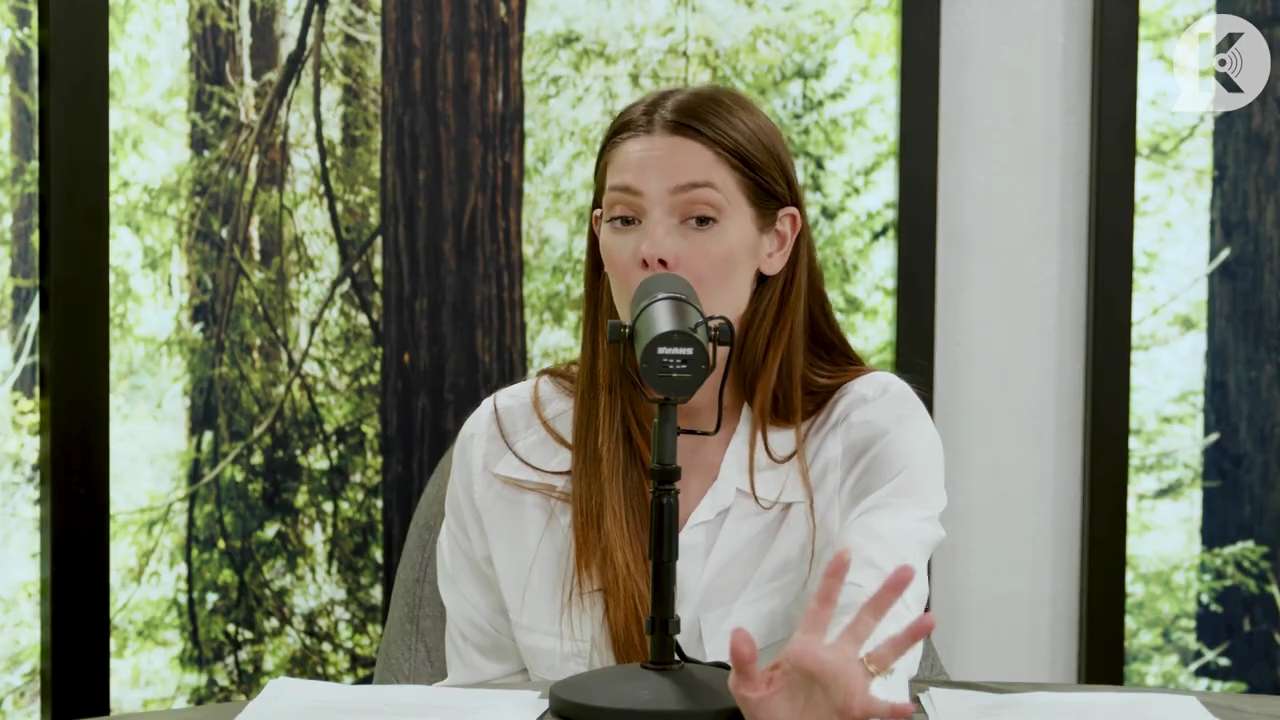 Ashley-Greene-dot-nl_TheTwilightEffect-Episode1TwilightRewatch-Part1of32387.jpg Ashley-Greene-dot-nl_TheTwilightEffect-Episode1TwilightRewatch-Part1of32387.jpg