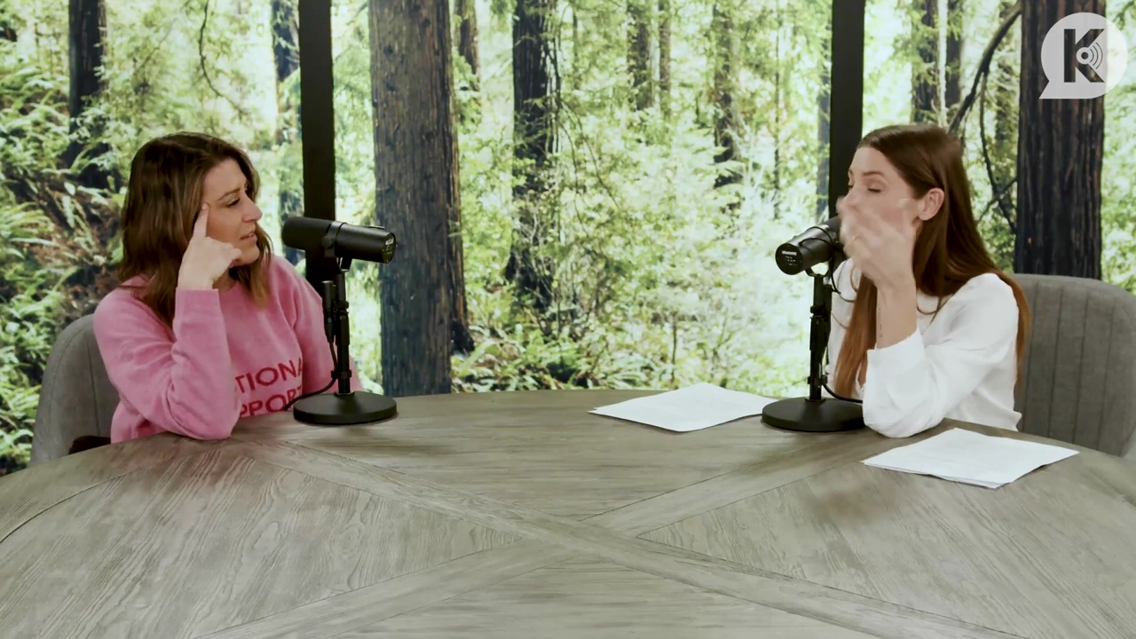 Ashley-Greene-dot-nl_TheTwilightEffect-Episode1TwilightRewatch-Part1of32432.jpg Ashley-Greene-dot-nl_TheTwilightEffect-Episode1TwilightRewatch-Part1of32432.jpg