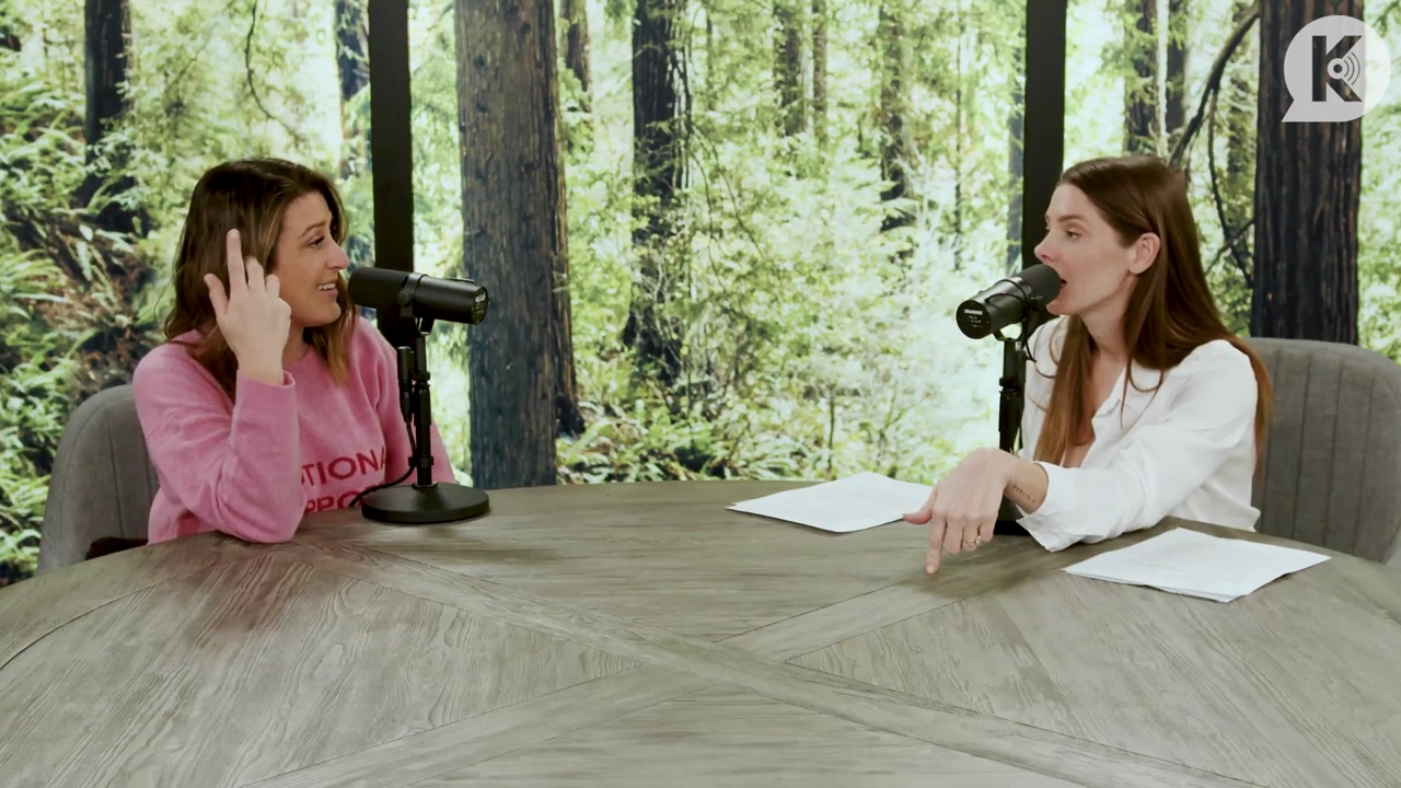 Ashley-Greene-dot-nl_TheTwilightEffect-Episode1TwilightRewatch-Part1of32434.jpg Ashley-Greene-dot-nl_TheTwilightEffect-Episode1TwilightRewatch-Part1of32434.jpg