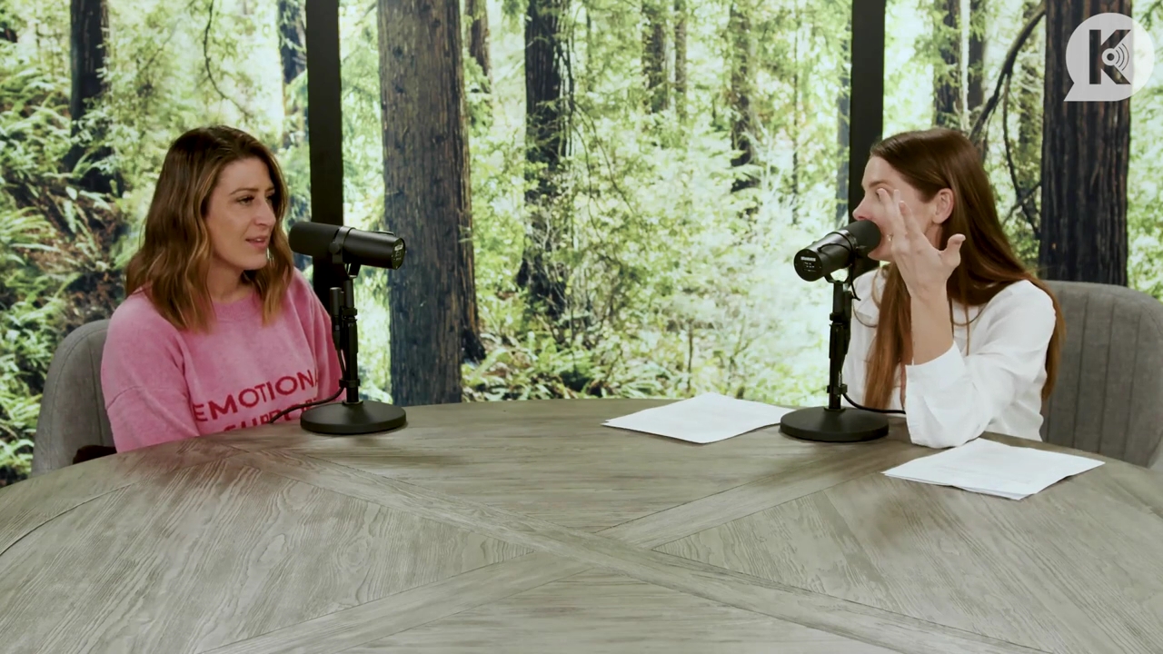 Ashley-Greene-dot-nl_TheTwilightEffect-Episode1TwilightRewatch-Part1of32523.jpg Ashley-Greene-dot-nl_TheTwilightEffect-Episode1TwilightRewatch-Part1of32523.jpg