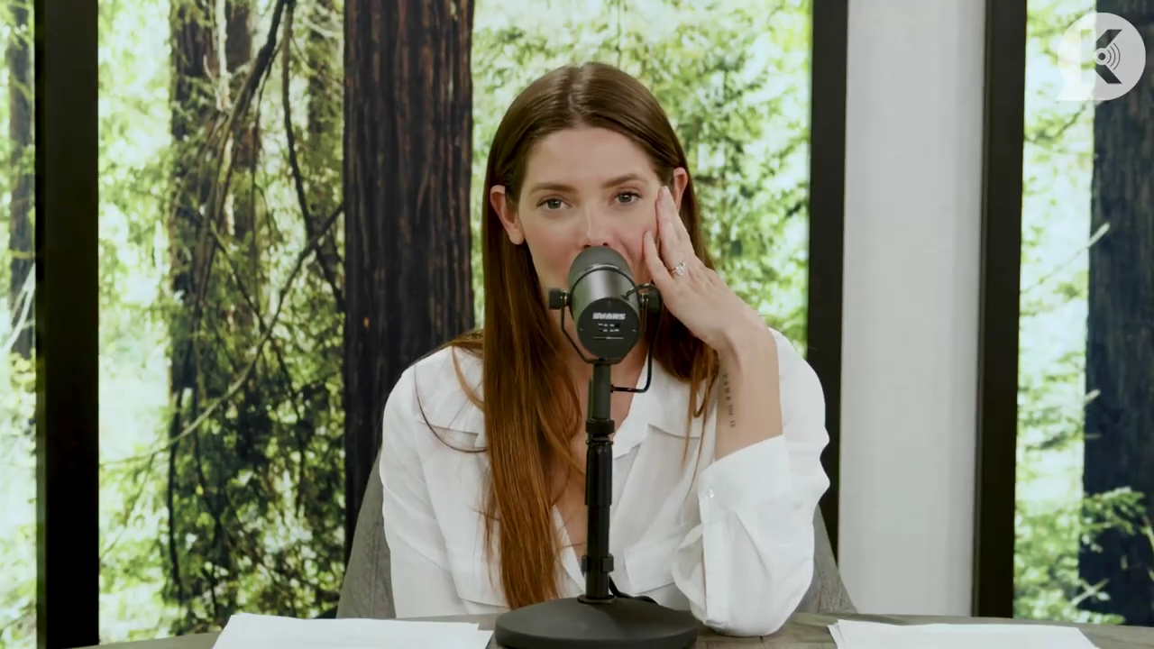 Ashley-Greene-dot-nl_TheTwilightEffect-Episode1TwilightRewatch-Part1of32537.jpg Ashley-Greene-dot-nl_TheTwilightEffect-Episode1TwilightRewatch-Part1of32537.jpg