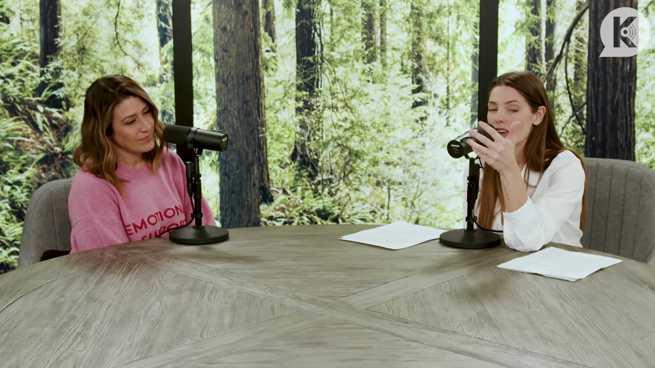 Ashley-Greene-dot-nl_TheTwilightEffect-Episode1TwilightRewatch-Part1of32612.jpg Ashley-Greene-dot-nl_TheTwilightEffect-Episode1TwilightRewatch-Part1of32612.jpg