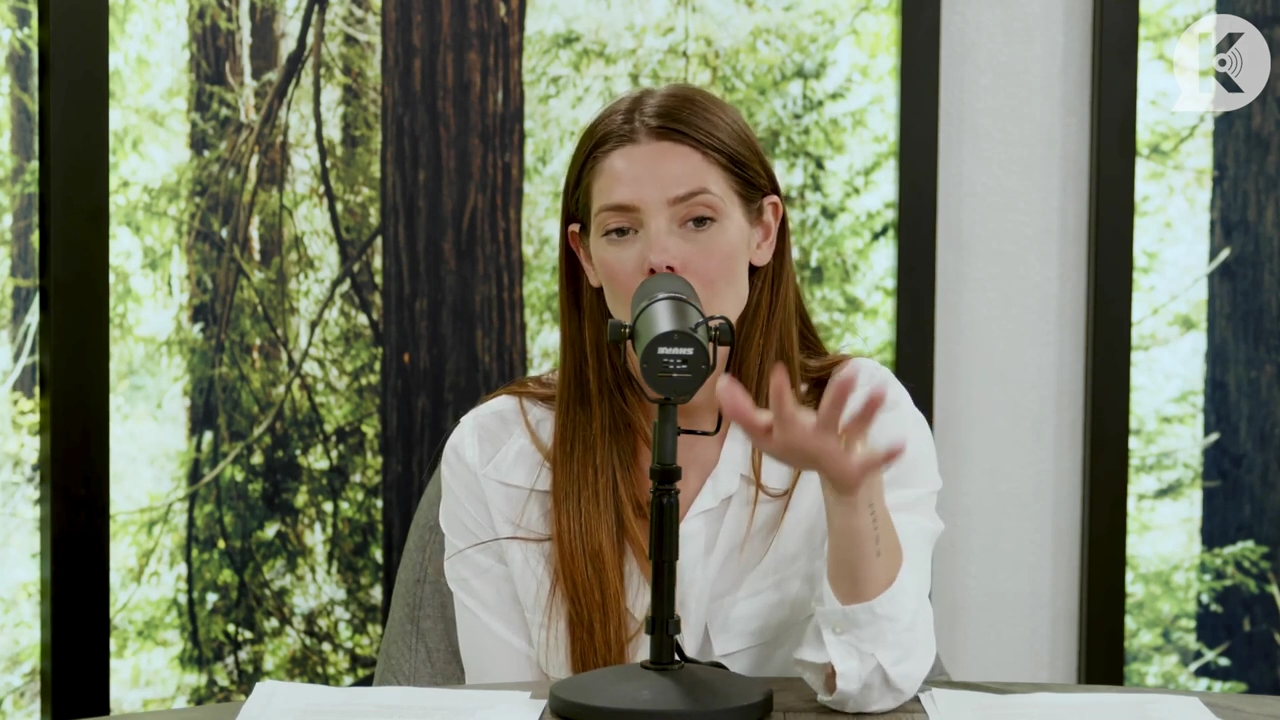 Ashley-Greene-dot-nl_TheTwilightEffect-Episode1TwilightRewatch-Part1of32646.jpg Ashley-Greene-dot-nl_TheTwilightEffect-Episode1TwilightRewatch-Part1of32646.jpg