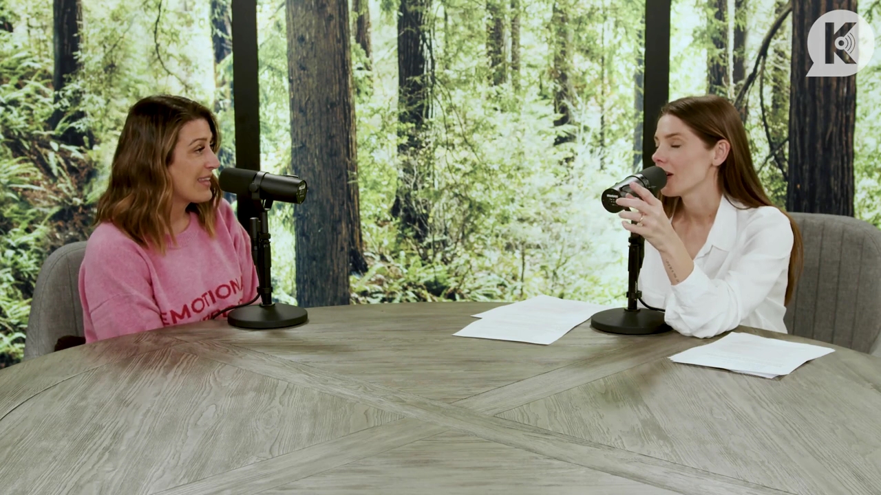 Ashley-Greene-dot-nl_TheTwilightEffect-Episode1TwilightRewatch-Part1of32717.jpg Ashley-Greene-dot-nl_TheTwilightEffect-Episode1TwilightRewatch-Part1of32717.jpg