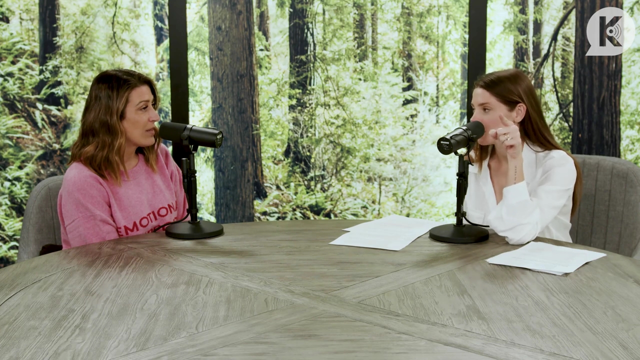 Ashley-Greene-dot-nl_TheTwilightEffect-Episode1TwilightRewatch-Part1of32721.jpg Ashley-Greene-dot-nl_TheTwilightEffect-Episode1TwilightRewatch-Part1of32721.jpg