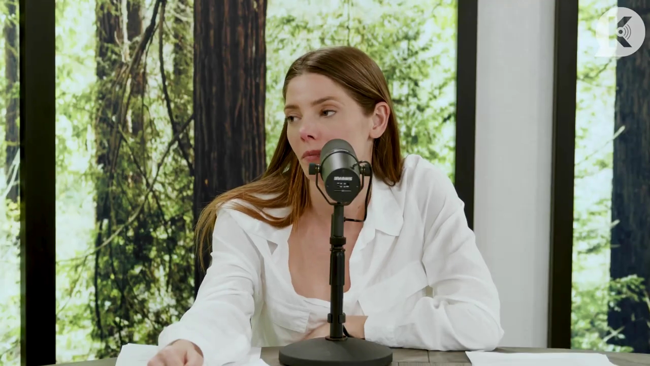 Ashley-Greene-dot-nl_TheTwilightEffect-Episode1TwilightRewatch-Part1of32743.jpg Ashley-Greene-dot-nl_TheTwilightEffect-Episode1TwilightRewatch-Part1of32743.jpg