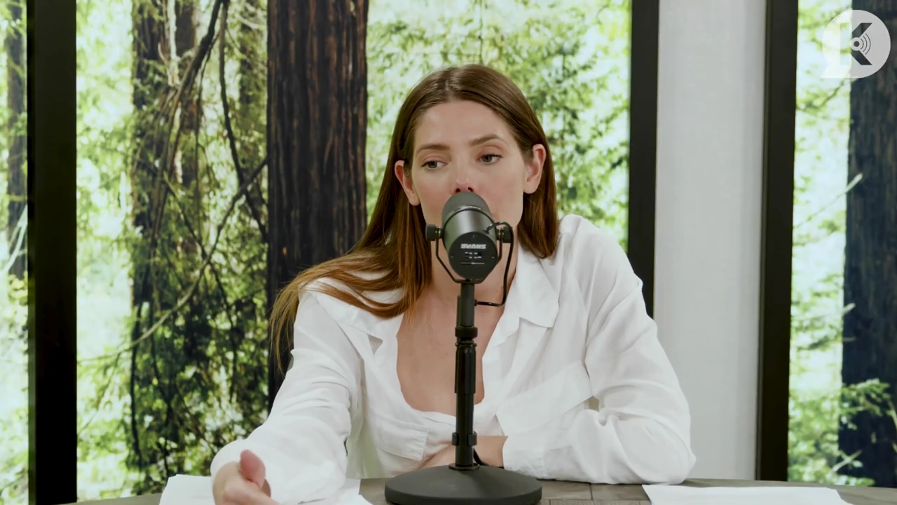 Ashley-Greene-dot-nl_TheTwilightEffect-Episode1TwilightRewatch-Part1of32747.jpg Ashley-Greene-dot-nl_TheTwilightEffect-Episode1TwilightRewatch-Part1of32747.jpg