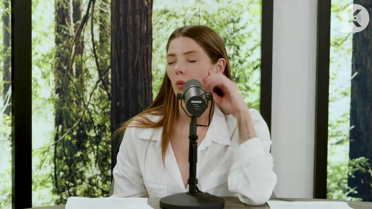 Ashley-Greene-dot-nl_TheTwilightEffect-Episode1TwilightRewatch-Part1of32795.jpg Ashley-Greene-dot-nl_TheTwilightEffect-Episode1TwilightRewatch-Part1of32795.jpg