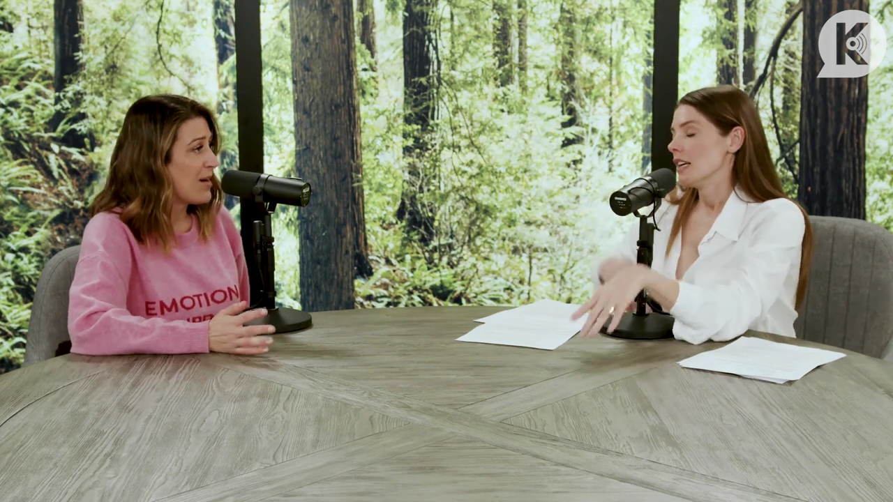 Ashley-Greene-dot-nl_TheTwilightEffect-Episode1TwilightRewatch-Part1of32807.jpg Ashley-Greene-dot-nl_TheTwilightEffect-Episode1TwilightRewatch-Part1of32807.jpg