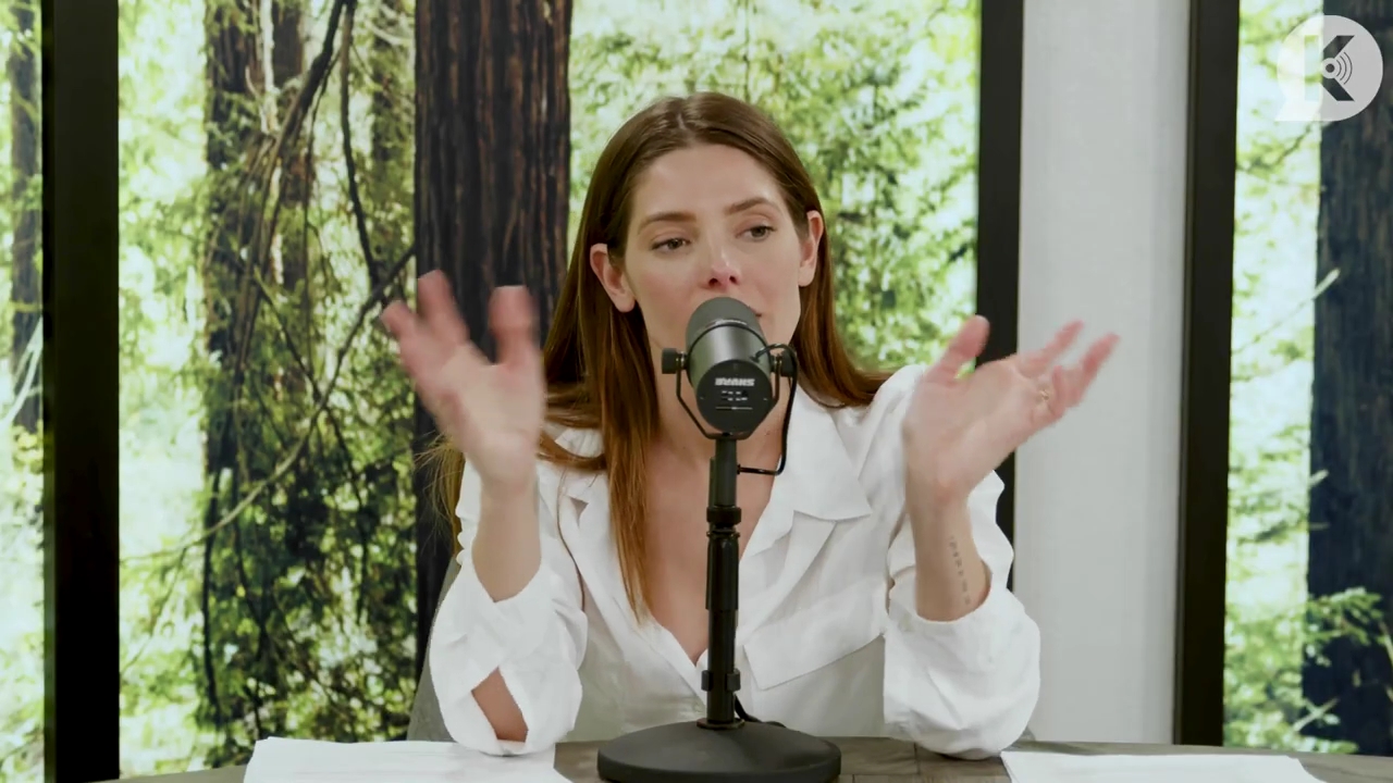 Ashley-Greene-dot-nl_TheTwilightEffect-Episode1TwilightRewatch-Part1of32815.jpg Ashley-Greene-dot-nl_TheTwilightEffect-Episode1TwilightRewatch-Part1of32815.jpg