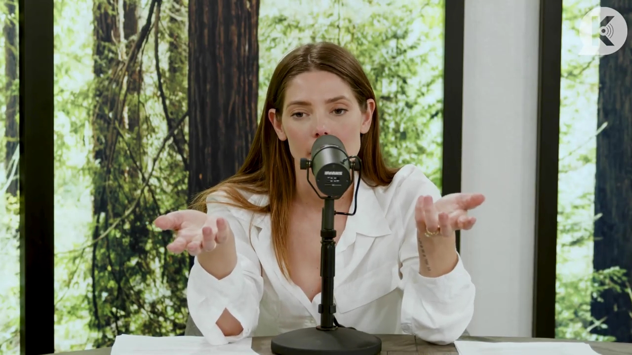 Ashley-Greene-dot-nl_TheTwilightEffect-Episode1TwilightRewatch-Part1of32817.jpg Ashley-Greene-dot-nl_TheTwilightEffect-Episode1TwilightRewatch-Part1of32817.jpg