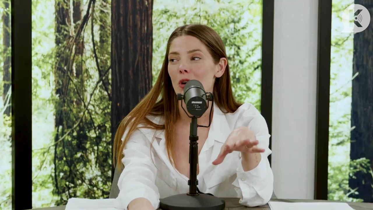 Ashley-Greene-dot-nl_TheTwilightEffect-Episode1TwilightRewatch-Part1of32885.jpg Ashley-Greene-dot-nl_TheTwilightEffect-Episode1TwilightRewatch-Part1of32885.jpg