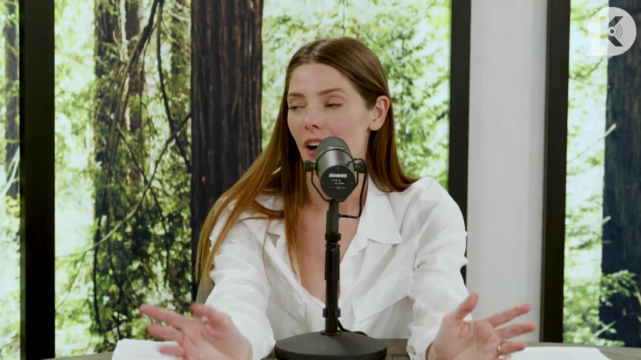 Ashley-Greene-dot-nl_TheTwilightEffect-Episode1TwilightRewatch-Part1of32898.jpg Ashley-Greene-dot-nl_TheTwilightEffect-Episode1TwilightRewatch-Part1of32898.jpg