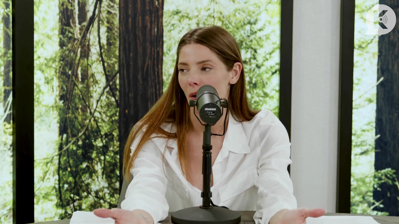 Ashley-Greene-dot-nl_TheTwilightEffect-Episode1TwilightRewatch-Part1of32903.jpg Ashley-Greene-dot-nl_TheTwilightEffect-Episode1TwilightRewatch-Part1of32903.jpg