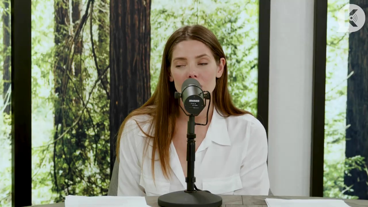 Ashley-Greene-dot-nl_TheTwilightEffect-Episode1TwilightRewatch-Part1of32979.jpg Ashley-Greene-dot-nl_TheTwilightEffect-Episode1TwilightRewatch-Part1of32979.jpg