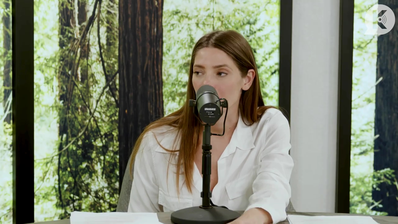 Ashley-Greene-dot-nl_TheTwilightEffect-Episode1TwilightRewatch-Part1of32989.jpg Ashley-Greene-dot-nl_TheTwilightEffect-Episode1TwilightRewatch-Part1of32989.jpg