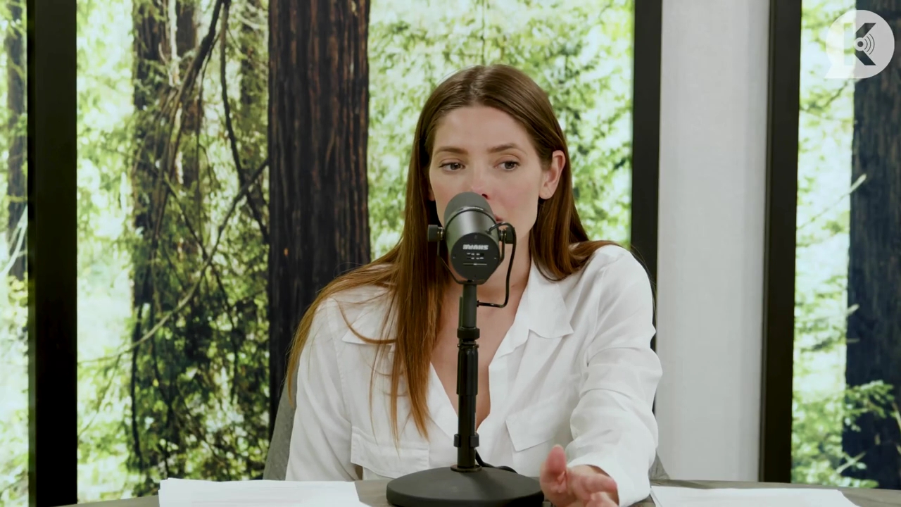 Ashley-Greene-dot-nl_TheTwilightEffect-Episode1TwilightRewatch-Part1of32992.jpg Ashley-Greene-dot-nl_TheTwilightEffect-Episode1TwilightRewatch-Part1of32992.jpg