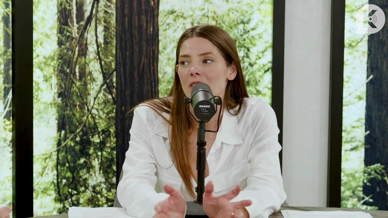 Ashley-Greene-dot-nl_TheTwilightEffect-Episode1TwilightRewatch-Part1of33095.jpg Ashley-Greene-dot-nl_TheTwilightEffect-Episode1TwilightRewatch-Part1of33095.jpg