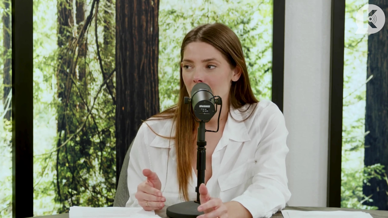 Ashley-Greene-dot-nl_TheTwilightEffect-Episode1TwilightRewatch-Part1of33157.jpg Ashley-Greene-dot-nl_TheTwilightEffect-Episode1TwilightRewatch-Part1of33157.jpg