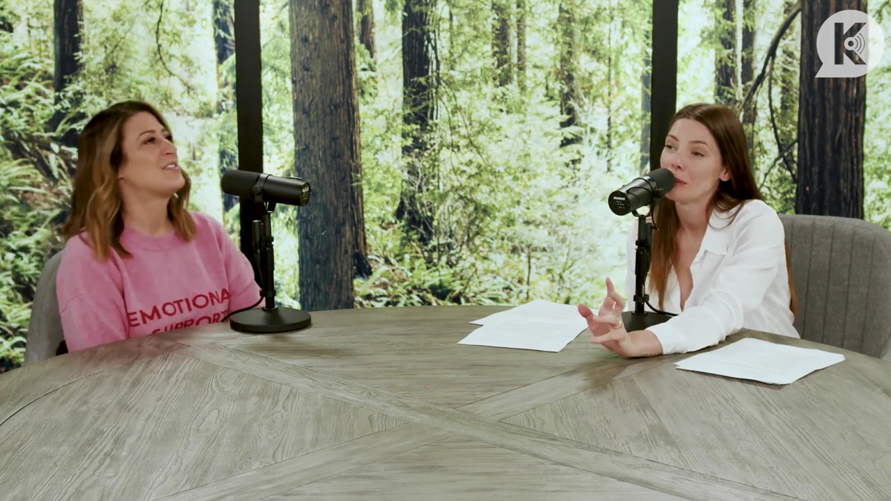 Ashley-Greene-dot-nl_TheTwilightEffect-Episode1TwilightRewatch-Part1of33189.jpg Ashley-Greene-dot-nl_TheTwilightEffect-Episode1TwilightRewatch-Part1of33189.jpg