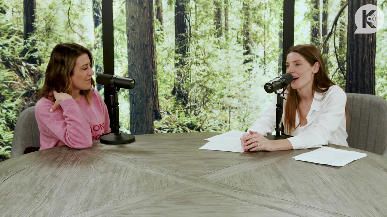 Ashley-Greene-dot-nl_TheTwilightEffect-Episode1TwilightRewatch-Part1of33310.jpg Ashley-Greene-dot-nl_TheTwilightEffect-Episode1TwilightRewatch-Part1of33310.jpg