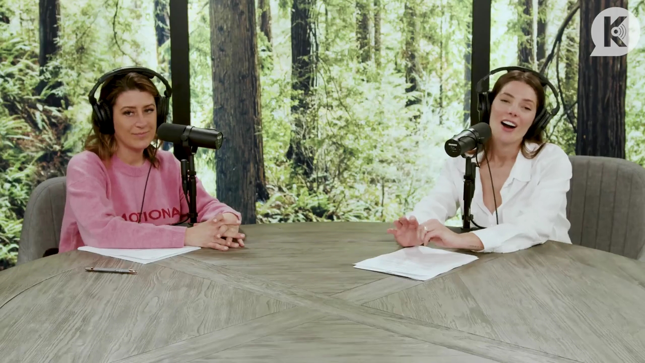 Ashley-Greene-dot-nl_TheTwilightEffect-Episode1TwilightRewatch-Part1of33611.jpg Ashley-Greene-dot-nl_TheTwilightEffect-Episode1TwilightRewatch-Part1of33611.jpg