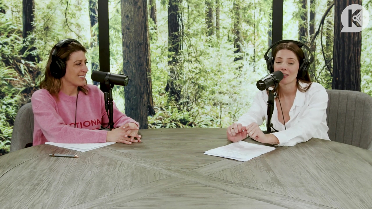 Ashley-Greene-dot-nl_TheTwilightEffect-Episode1TwilightRewatch-Part1of33616.jpg Ashley-Greene-dot-nl_TheTwilightEffect-Episode1TwilightRewatch-Part1of33616.jpg