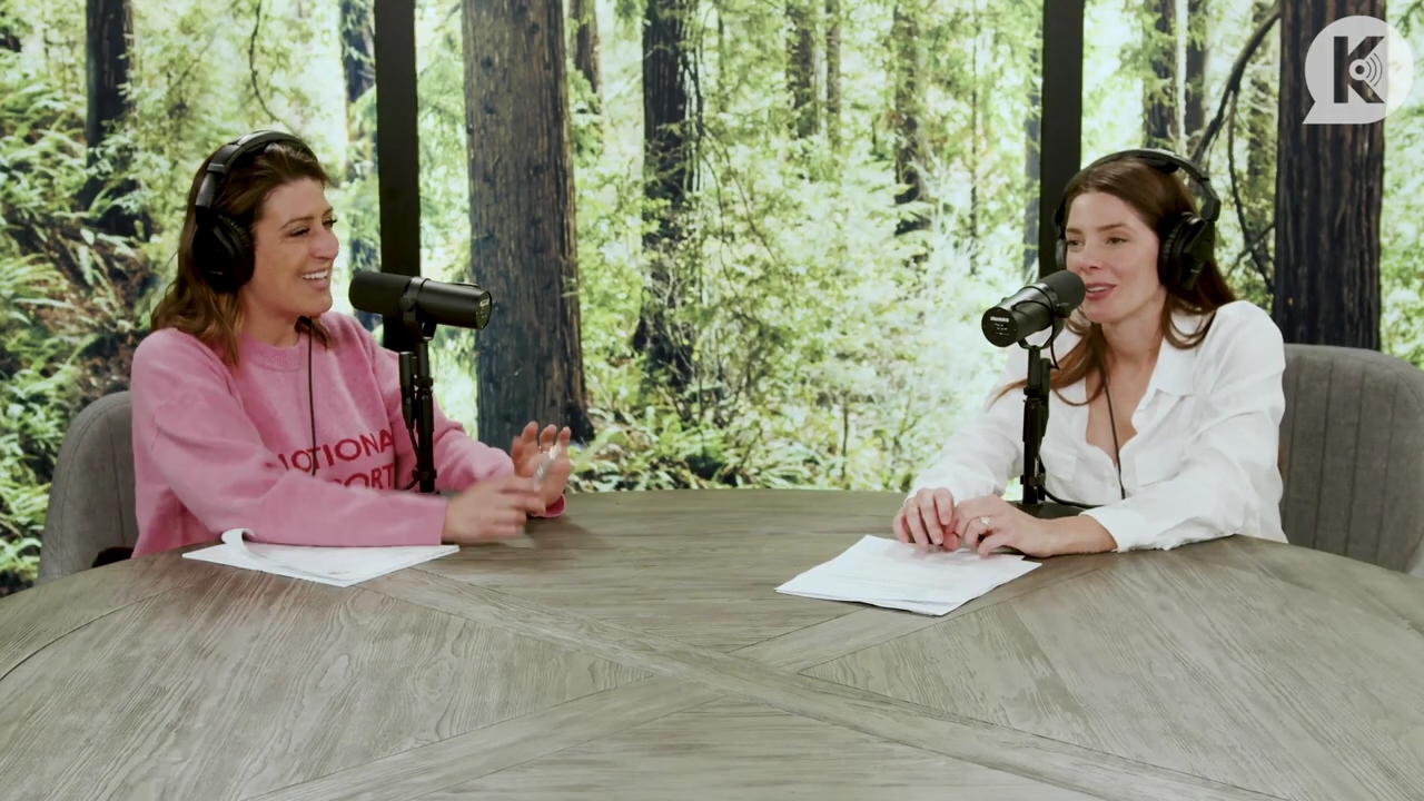 Ashley-Greene-dot-nl_TheTwilightEffect-Episode1TwilightRewatch-Part1of33668.jpg Ashley-Greene-dot-nl_TheTwilightEffect-Episode1TwilightRewatch-Part1of33668.jpg