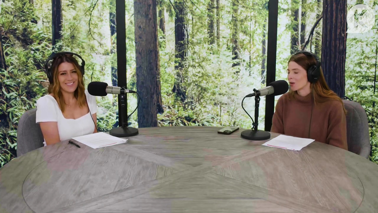 Ashley-Greene-dot-nl_TheTwilightEffectPostcast-Aflevering10MichaelSheen0030.jpg Ashley-Greene-dot-nl_TheTwilightEffectPostcast-Aflevering10MichaelSheen0030.jpg